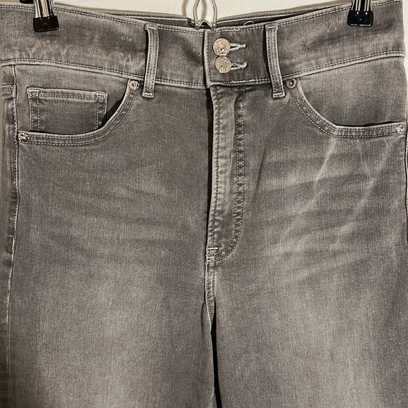 Express Slim Super high waist super soft grey jean - Picture 5 of 8